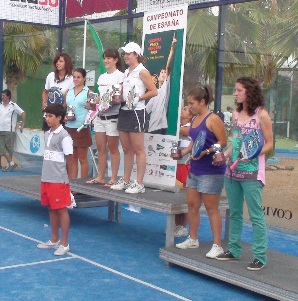 Foto del podium de la categoria junior femenina